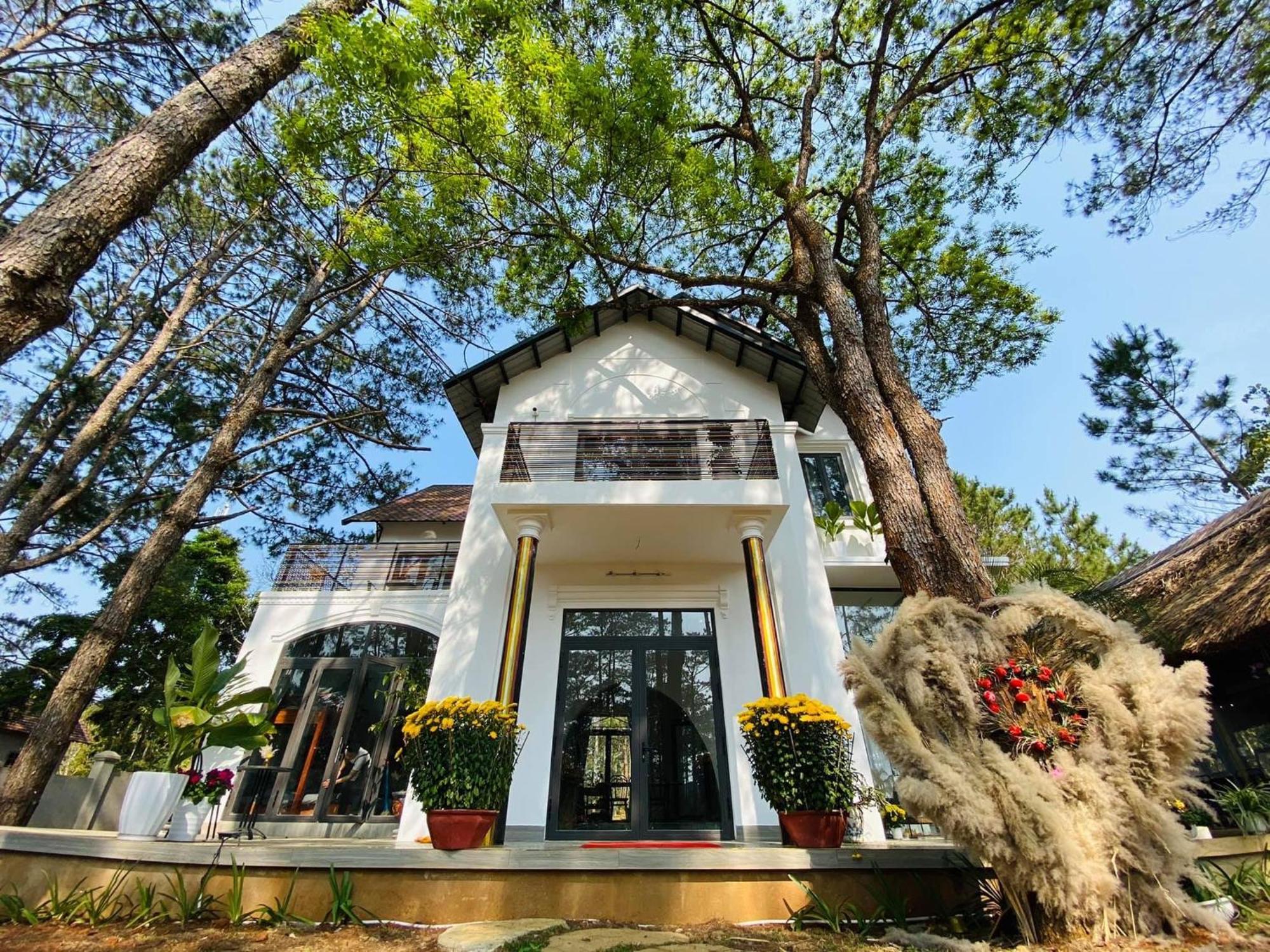 S'Nghe Homestay Mang Den Kon Von Kla Extérieur photo